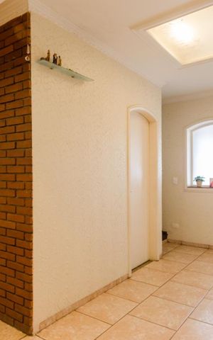 Casa à venda com 270m², 3 quartos e 4 vagas Casa à venda com 270m², 3 quartos e 4 vagasSala