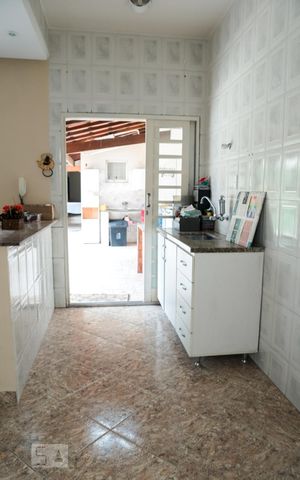 Casa à venda com 200m², 3 quartos e 4 vagasCozinha