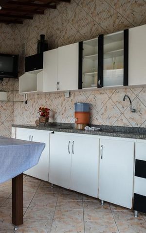 Casa à venda com 200m², 3 quartos e 4 vagasVaranda gourmet