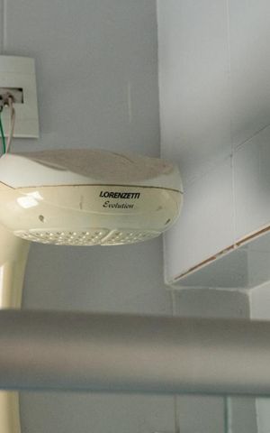Casa à venda com 200m², 3 quartos e 4 vagasBanheiro da Suite 1