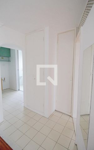 Apartamento à venda com 45m², 1 quarto e 1 vaga Apartamento à venda com 45m², 1 quarto e 1 vagaHall dos Quartos