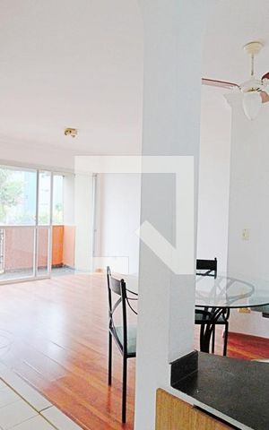 Apartamento à venda com 45m², 1 quarto e 1 vaga Apartamento à venda com 45m², 1 quarto e 1 vagaSala