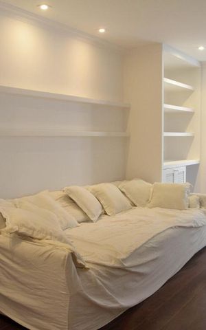 Casa à venda com 400m², 4 quartos e 2 vagas Casa à venda com 400m², 4 quartos e 2 vagasSala 2º Andar