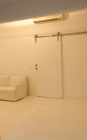 Casa à venda com 400m², 4 quartos e 2 vagas Casa à venda com 400m², 4 quartos e 2 vagasQuarto 4 - 3º Andar