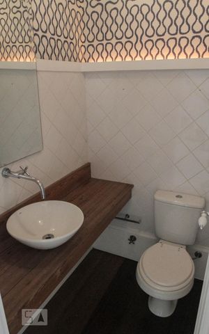 Casa à venda com 400m², 4 quartos e 2 vagas Casa à venda com 400m², 4 quartos e 2 vagasLavabo