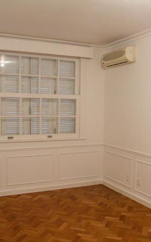 Casa à venda com 400m², 4 quartos e 2 vagas Casa à venda com 400m², 4 quartos e 2 vagasQuarto 2