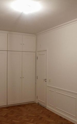 Casa à venda com 400m², 4 quartos e 2 vagas Casa à venda com 400m², 4 quartos e 2 vagasQuarto 2