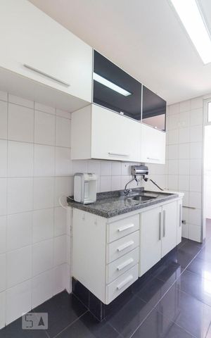 Apartamento à venda com 58m², 2 quartos e 2 vagasCozinha