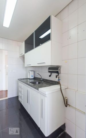 Apartamento à venda com 58m², 2 quartos e 2 vagasCozinha