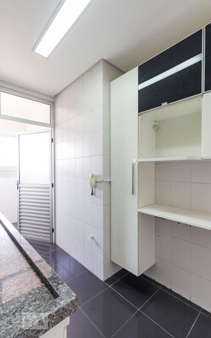 Apartamento à venda com 58m², 2 quartos e 2 vagasCozinha