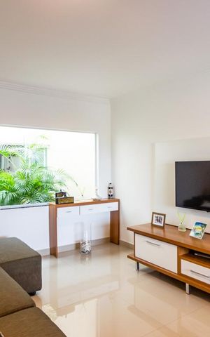 Casa para alugar com 197m², 3 quartos e 3 vagas Casa para alugar com 197m², 3 quartos e 3 vagasSala