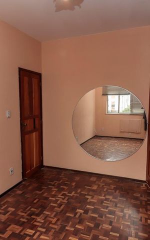 Apartamento à venda com 114m², 3 quartos e 2 vagas Apartamento à venda com 114m², 3 quartos e 2 vagasSuíte