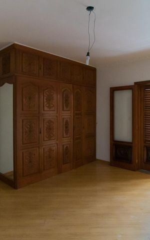 Casa à venda com 198m², 3 quartos e 4 vagas Casa à venda com 198m², 3 quartos e 4 vagasSuíte