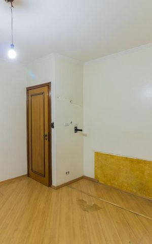 Casa à venda com 198m², 3 quartos e 4 vagas Casa à venda com 198m², 3 quartos e 4 vagasQuarto 2