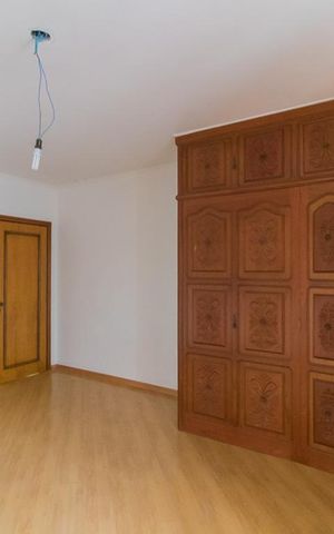 Casa à venda com 198m², 3 quartos e 4 vagas Casa à venda com 198m², 3 quartos e 4 vagasSuíte
