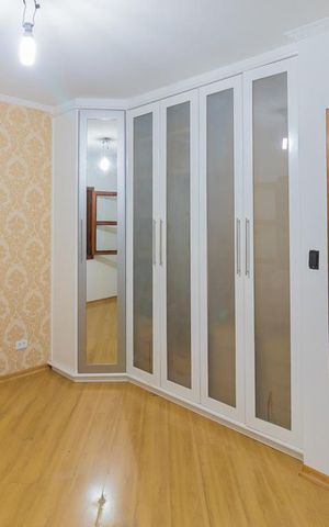 Casa à venda com 198m², 3 quartos e 4 vagas Casa à venda com 198m², 3 quartos e 4 vagasQuarto 1