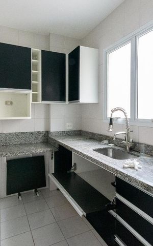 Apartamento à venda com 148m², 3 quartos e 2 vagas Apartamento à venda com 148m², 3 quartos e 2 vagasCozinha