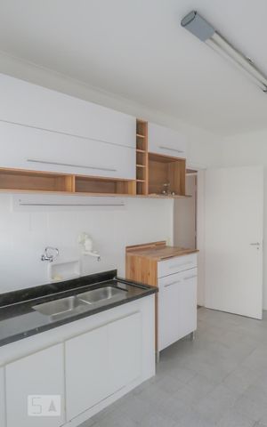 Apartamento para alugar com 94m², 3 quartos e 1 vaga Apartamento para alugar com 94m², 3 quartos e 1 vagaCozinha