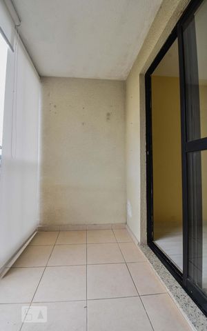 Apartamento à venda com 67m², 3 quartos e 1 vaga Apartamento à venda com 67m², 3 quartos e 1 vagaVaranda