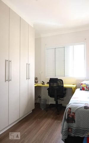 Casa de condomínio para alugar com 133m², 3 quartos e 2 vagas
