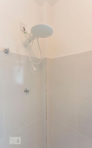 Casa à venda com 300m², 3 quartos e 5 vagas Casa à venda com 300m², 3 quartos e 5 vagasBanheiro Suite
