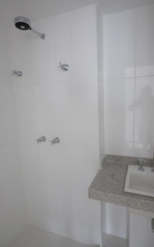 Apartamento à venda com 85m², 2 quartos e 1 vagaBanheiro da Suíte 1