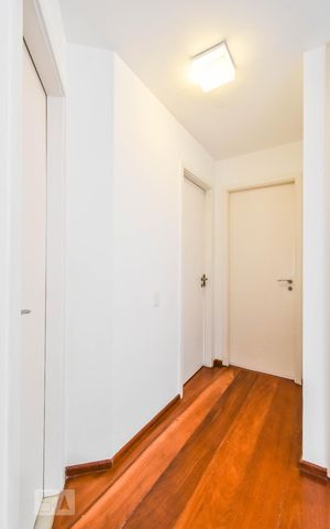 Apartamento para alugar com 74m², 2 quartos e 2 vagas Apartamento para alugar com 74m², 2 quartos e 2 vagasCorredor