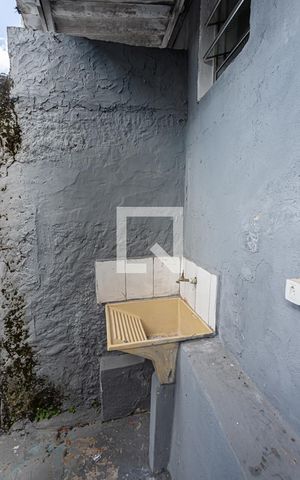 Casa para alugar com 70m², 1 quarto e sem vagaÁrea de serviço e quintal fundos