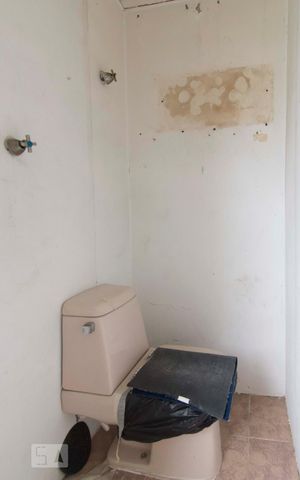 Apartamento à venda com 67m², 2 quartos e 1 vagaBanheiro de Serviço
