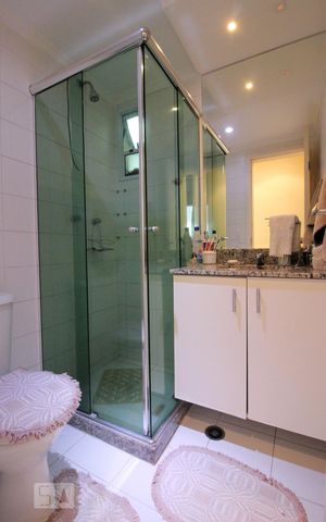 Apartamento à venda com 65m², 3 quartos e 2 vagasBanheiro