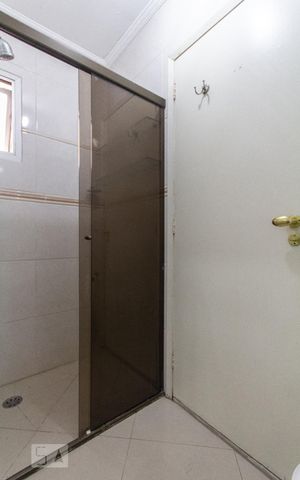 Apartamento à venda com 77m², 2 quartos e 1 vaga Apartamento à venda com 77m², 2 quartos e 1 vagaBanheiro