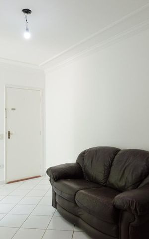 Apartamento à venda com 50m², 2 quartos e 1 vaga Apartamento à venda com 50m², 2 quartos e 1 vagaSala