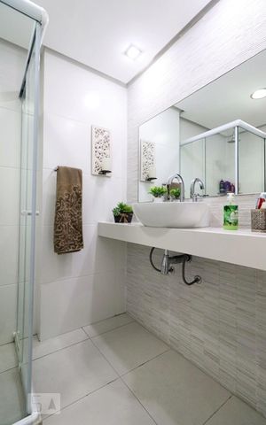Apartamento para alugar com 85m², 2 quartos e 1 vagaBanheiro Corredor