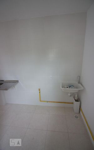 Apartamento à venda com 45m², 2 quartos e 1 vaga Apartamento à venda com 45m², 2 quartos e 1 vagaCozinha e Área de Serviço