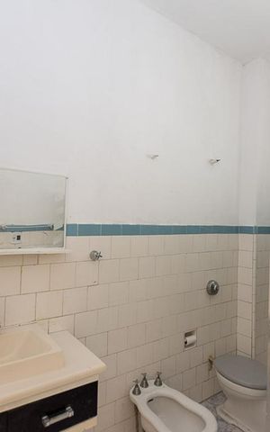 Apartamento à venda com 77m², 2 quartos e sem vaga Apartamento à venda com 77m², 2 quartos e sem vagaBanheiro Social