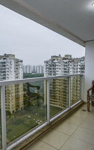 Apartamento à venda com 68m², 2 quartos e 1 vagaVaranda
