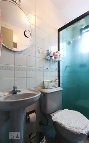 Apartamento para alugar com 44m², 2 quartos e 1 vaga Apartamento para alugar com 44m², 2 quartos e 1 vagaBanheiro