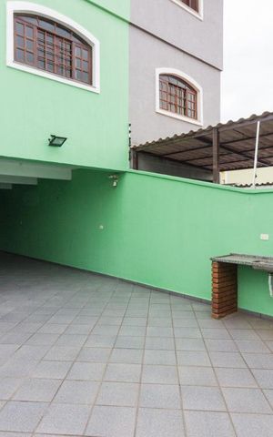 Casa à venda com 205m², 3 quartos e 7 vagasChurrasqueira
