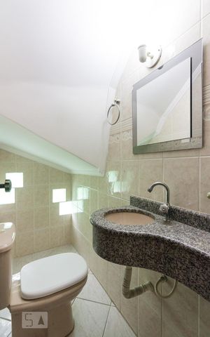 Casa à venda com 205m², 3 quartos e 7 vagasLavabo
