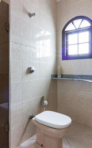 Casa à venda com 205m², 3 quartos e 7 vagasBanheiro Suite