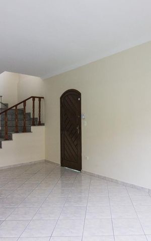 Casa à venda com 205m², 3 quartos e 7 vagasSala