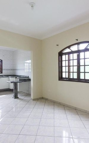 Casa à venda com 205m², 3 quartos e 7 vagasCopa