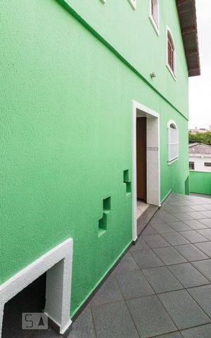 Casa à venda com 205m², 3 quartos e 7 vagasCorredor Lateral