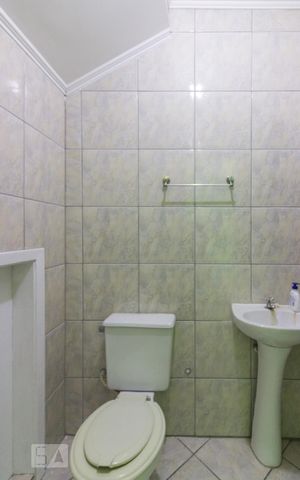 Casa à venda com 205m², 3 quartos e 7 vagasBanheiro de Serviço