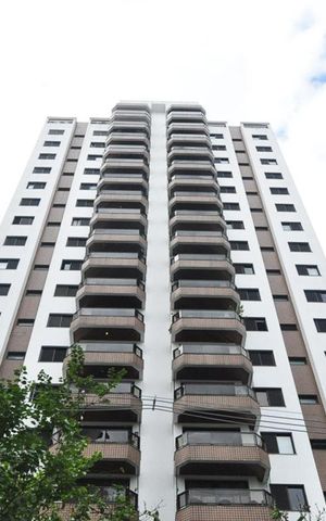 Apartamento para alugar com 119m², 3 quartos e 2 vagasFachada