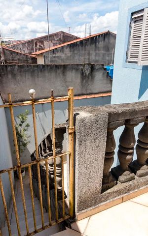 Casa à venda com 190m², 4 quartos e 3 vagasVaranda quarto 1