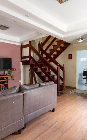 Casa à venda com 190m², 4 quartos e 3 vagasSala