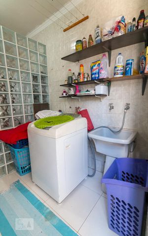 Casa à venda com 190m², 4 quartos e 3 vagasÁrea de serviço