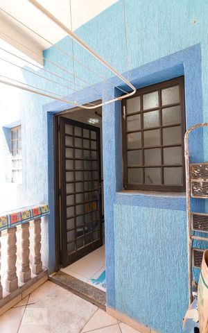 Casa à venda com 190m², 4 quartos e 3 vagasEntrada área de serviço