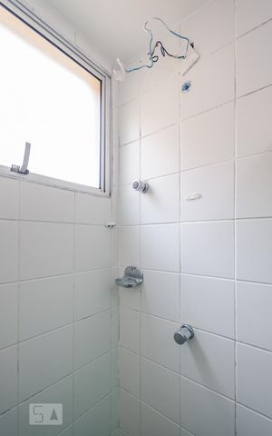 Apartamento à venda com 68m², 2 quartos e 1 vagaBanheiro 
